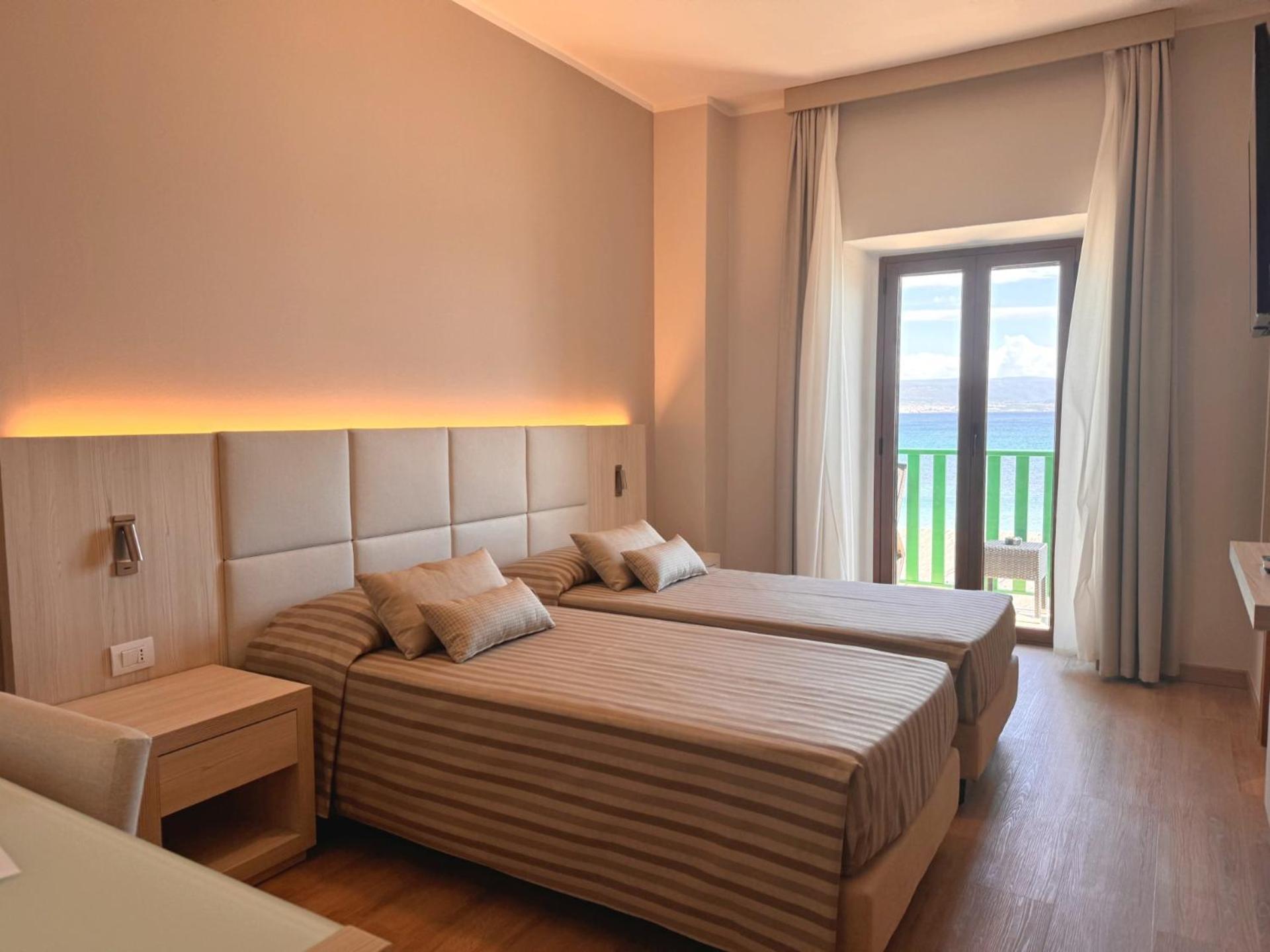 Hotel Dei Pini Fertilia Kültér fotó